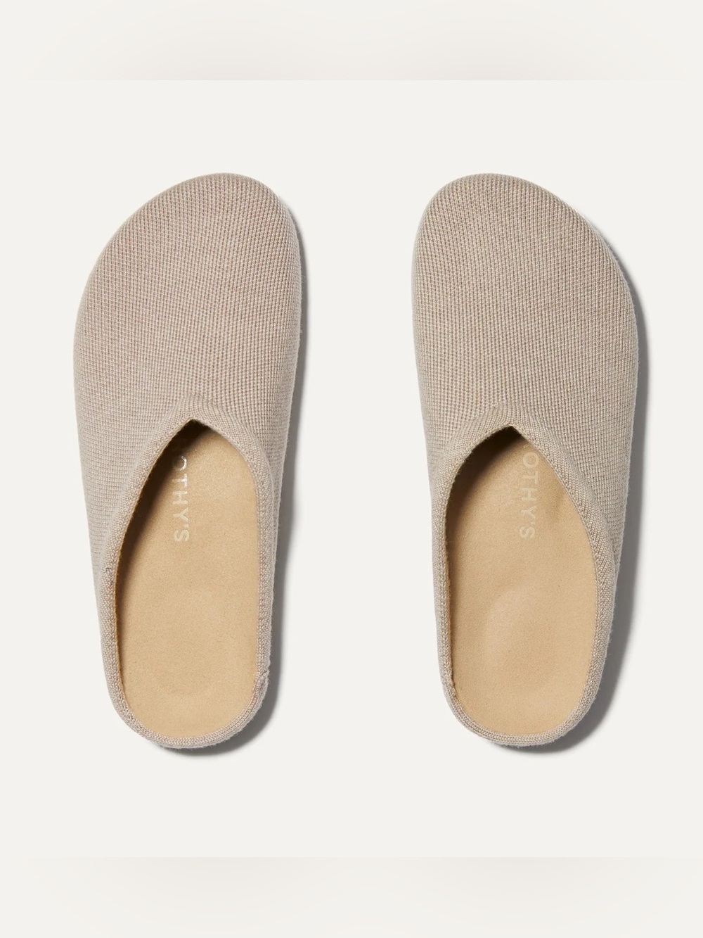 Women’s Rothy’s The Casual Clog in Dove Size 7 Retails $ 160  Rothy’s The Causal
